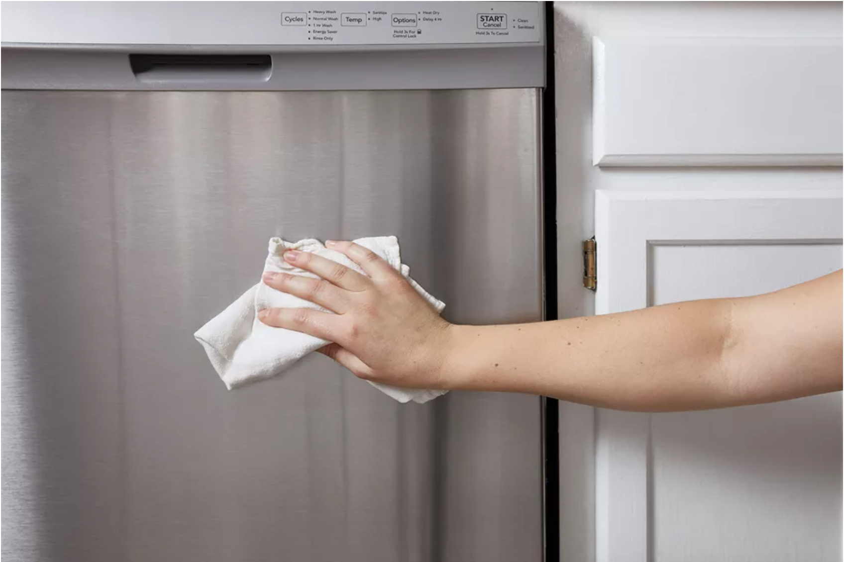 Dung dịch vệ sinh tốt và rẻ nhất cho bề mặt thiết bị bếp bằng thép không gỉ