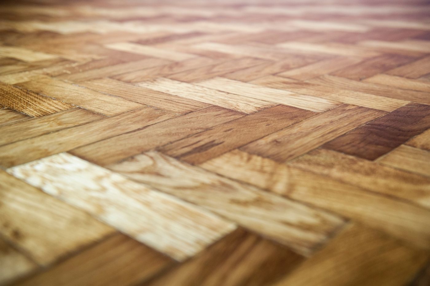 Sàn gỗ lót nệm, sàn gỗ lát chéo là gì?