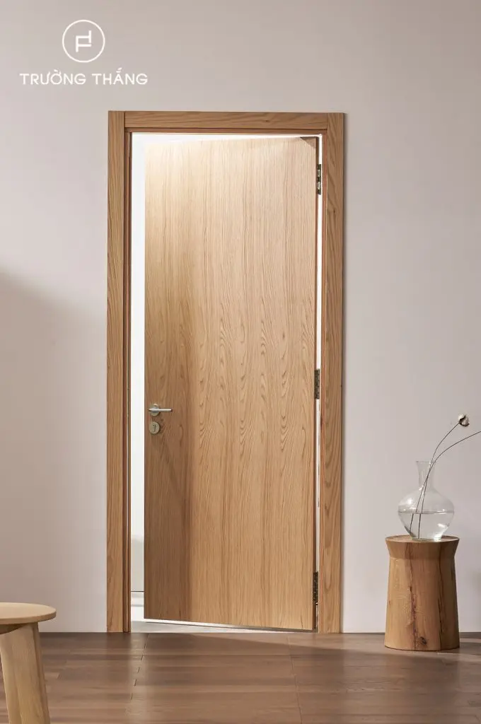phong-khach-voi-cua-chat-lieu-flat-veneer-tinh-te