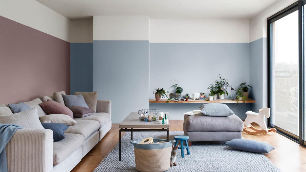 sofa-va-ban-tai-vi-tri-nhin-truc-tiep-voi-cua