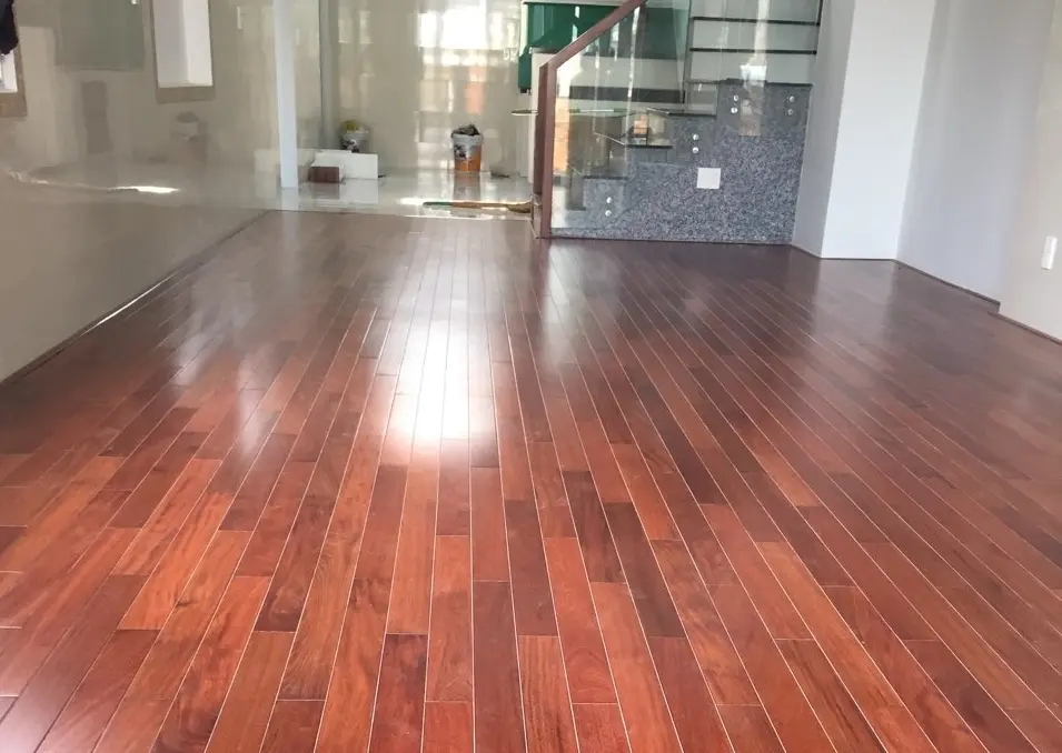 Ưu nhược điểm của sàn gỗ tự nhiên căm xe và sàn gỗ căm xe Lào